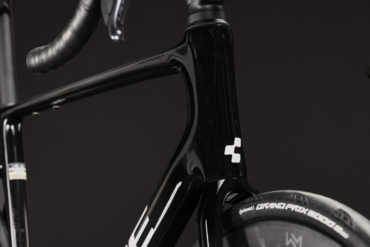 Cube Attain C:62 SLT carbon´n´white 2027