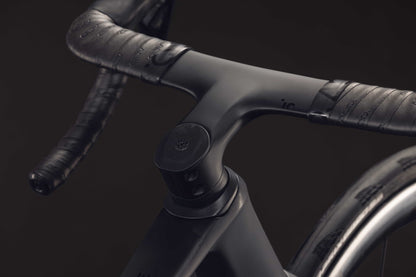 Cube Agree C:62 Pro carbon´n´black 2027