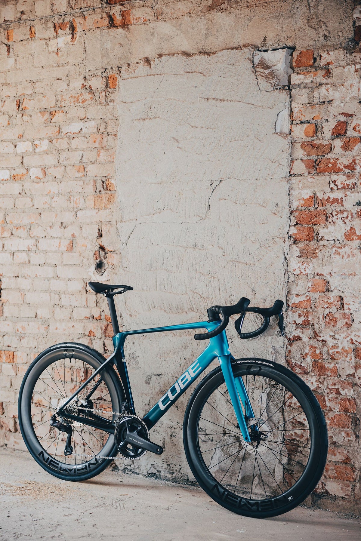 Cube Agree C:62 Race chromeblue´n´liquidblue 2027