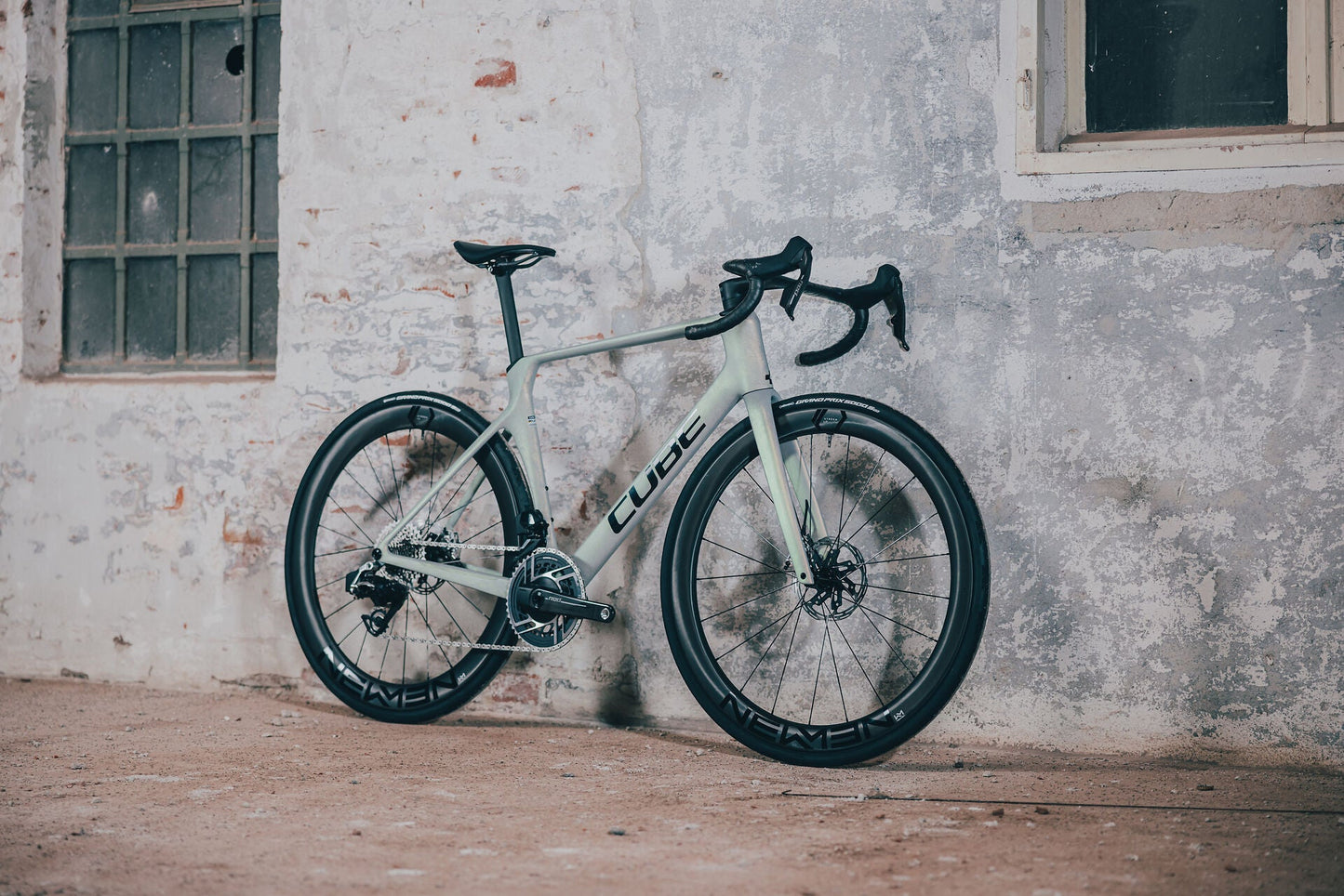 Cube Agree C:62 SLT AXS stormyopal´n´black 2027