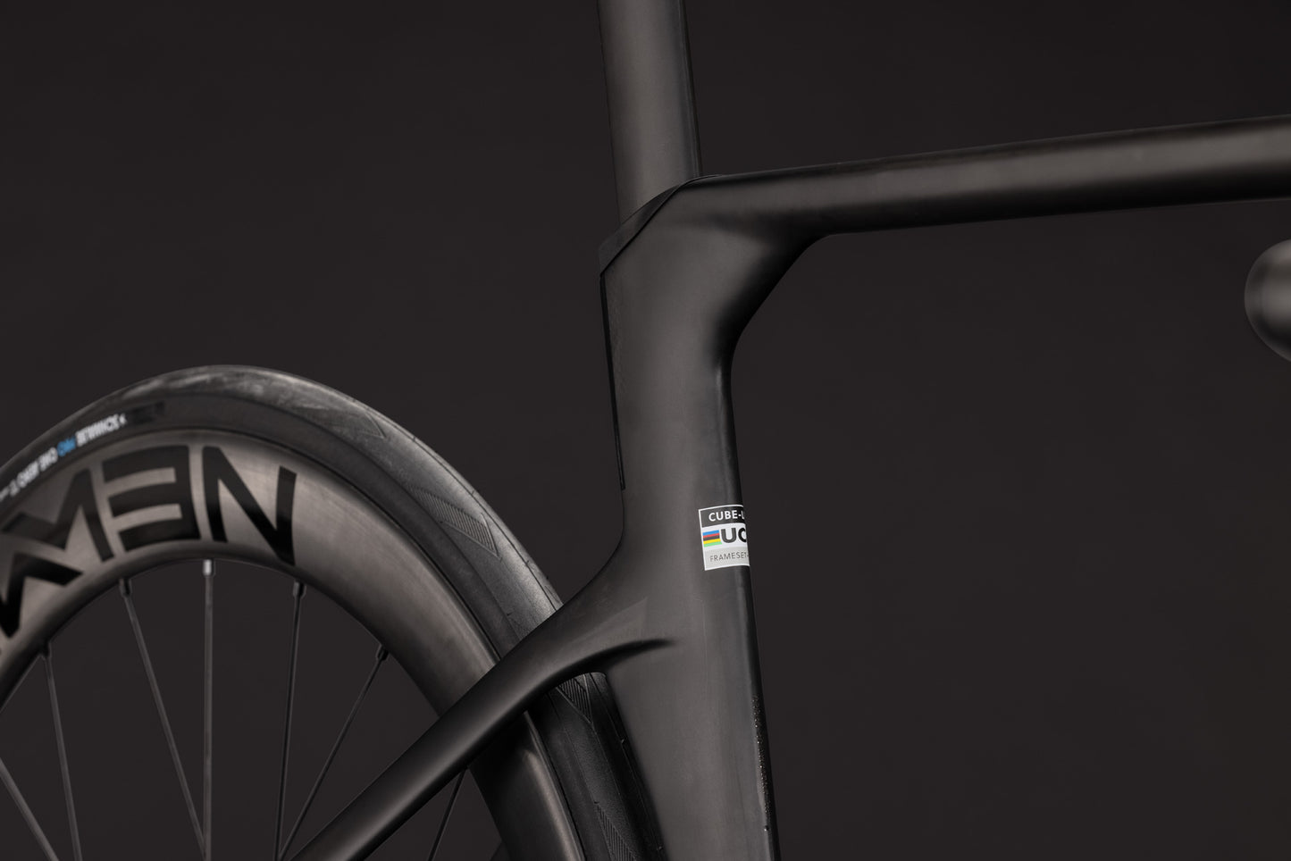 Cube Litening AERO C:68X Race carbon´n´chrome 2027