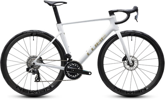 CUBE Litening Air C:68X Pro Rennrad 2027 in chalkyfibre und gold, Seitenansicht