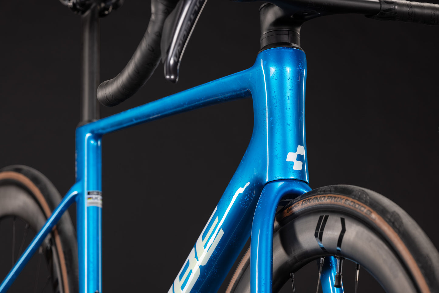 Cube Litening AIR C:68X Race bluetwister´n´prizm 2027
