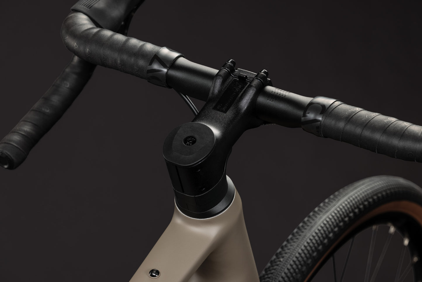 Cube Nuroad ONE wood´n´grey 2027