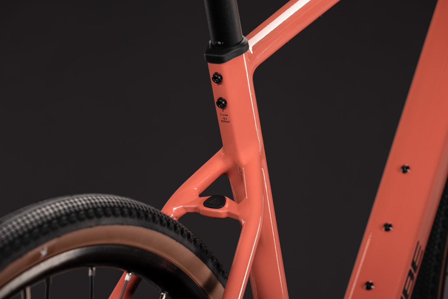 Cube Nuroad ONE spicypapaya´n´black 2027