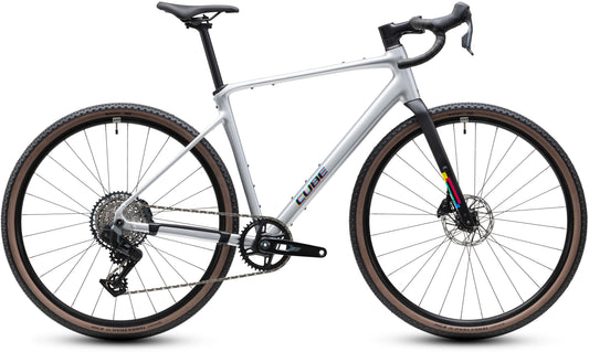 CUBE Nuroad SLX Gravelbike 2027 in spaceship und cmy, Seitenansicht