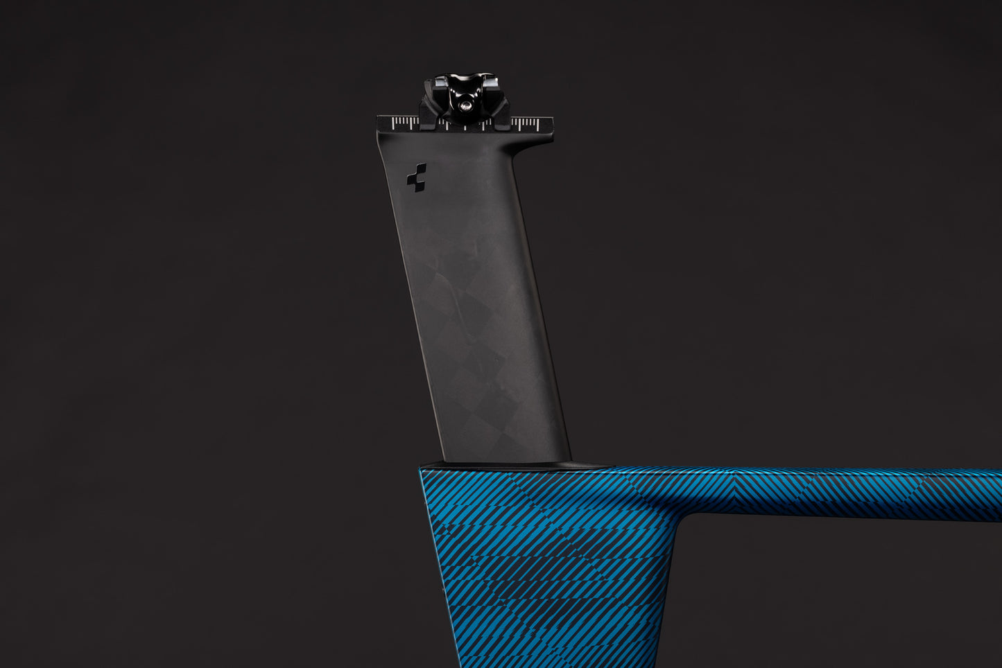 Cube Aerium C:68X Frameset liquidbluegrid´n´chrome 2027