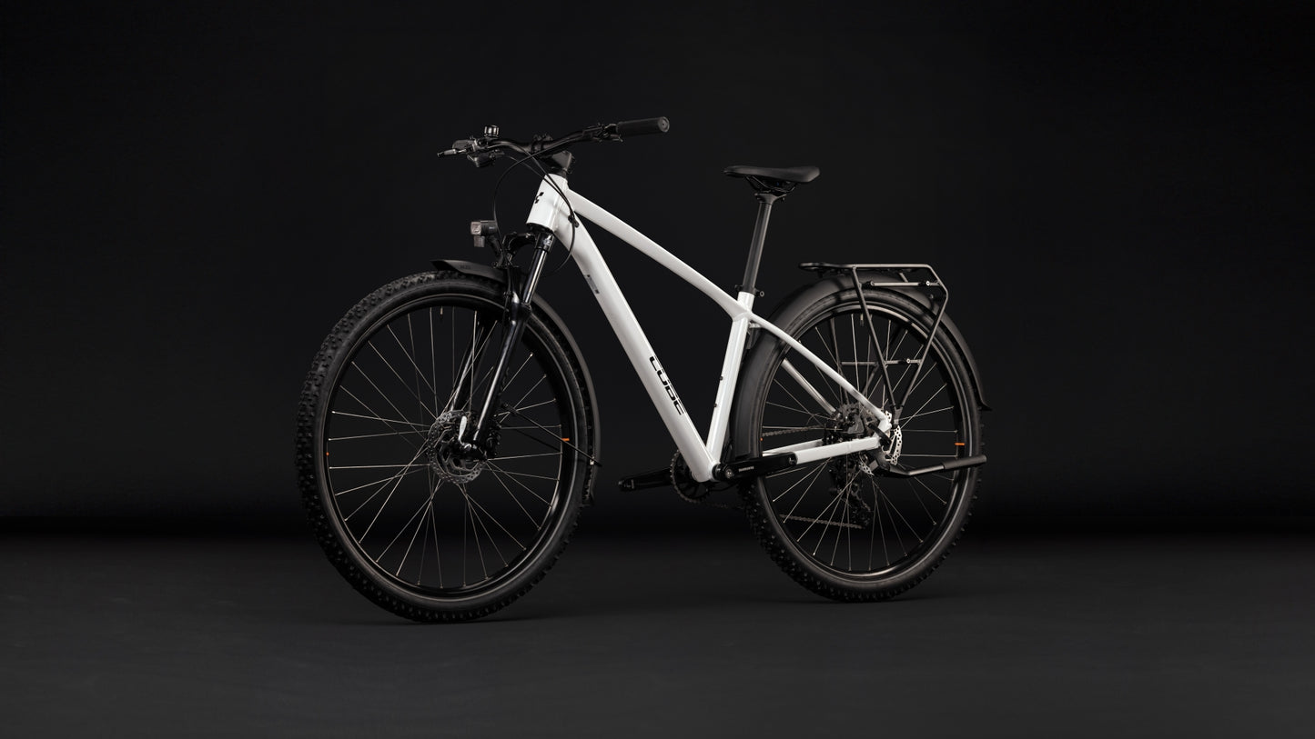 Cube Aim ONE FE metallicwhite´n´black 2027