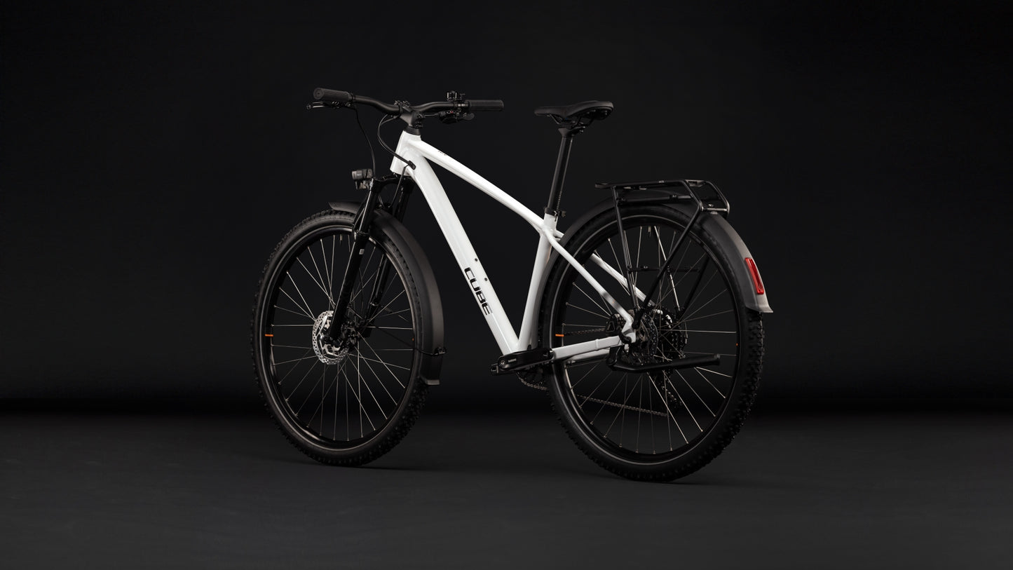 Cube Aim ONE FE metallicwhite´n´black 2027