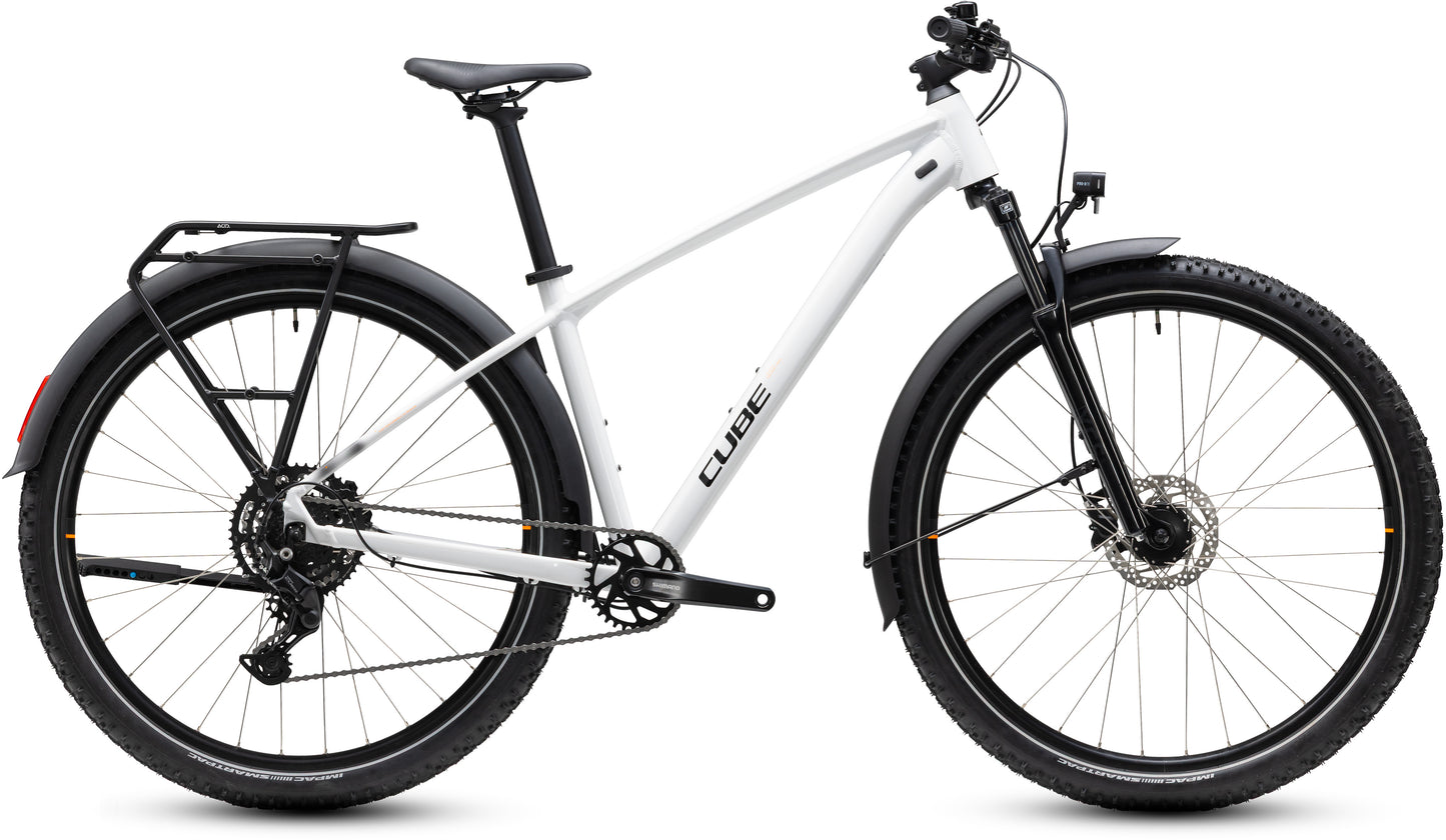 Cube Aim ONE FE metallicwhite´n´black 2027