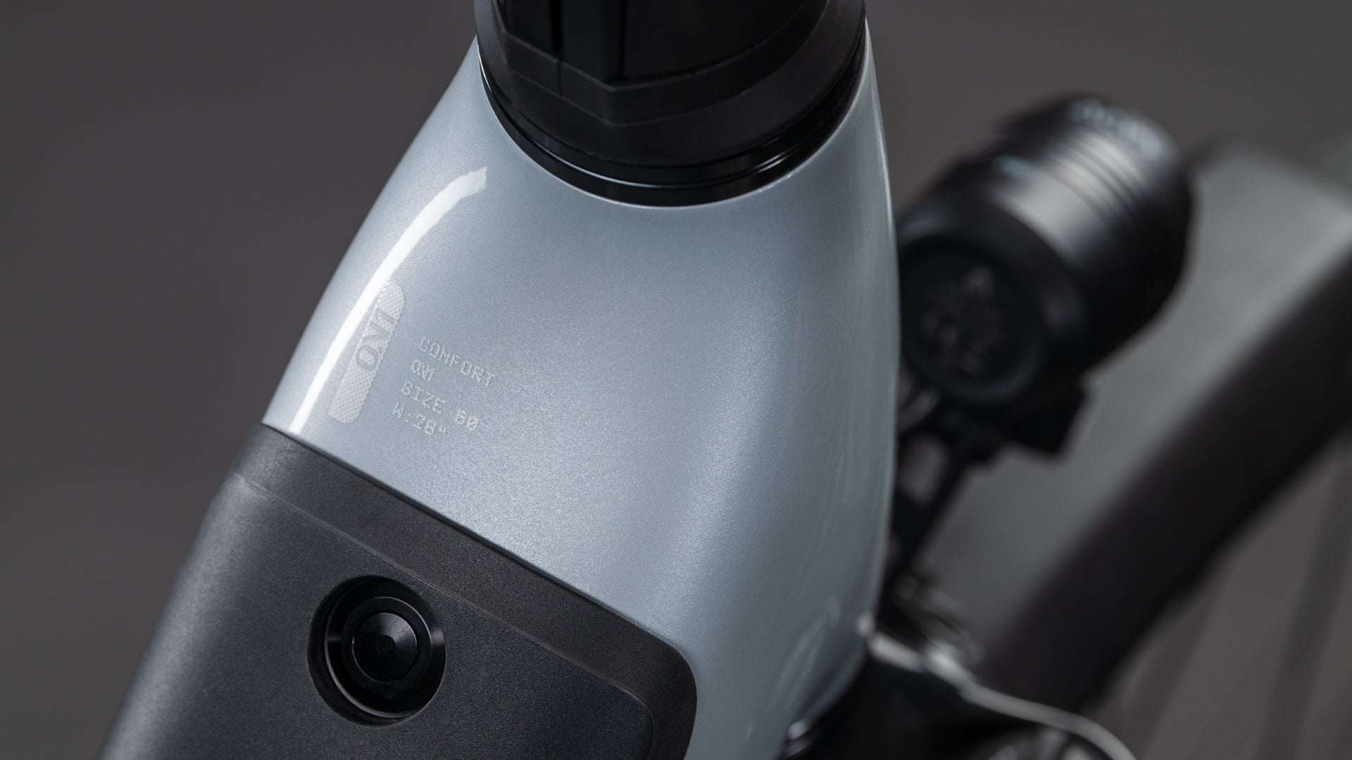 Produktbild: Cube Supreme Hybrid Comfort ONE 600 foggrey´n´reflex, Detailaufnahme 01