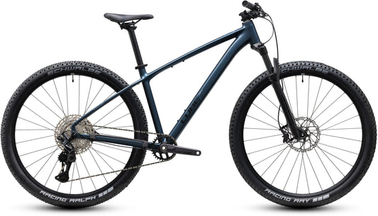 CUBE Reaction SLX Mountainbike Hardtail 2027 in navyblack und black, Seitenansicht