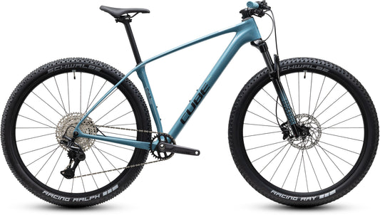 CUBE Reaction C:62 ONE Mountainbike Hardtail 2027 in surfblue und black, Seitenansicht