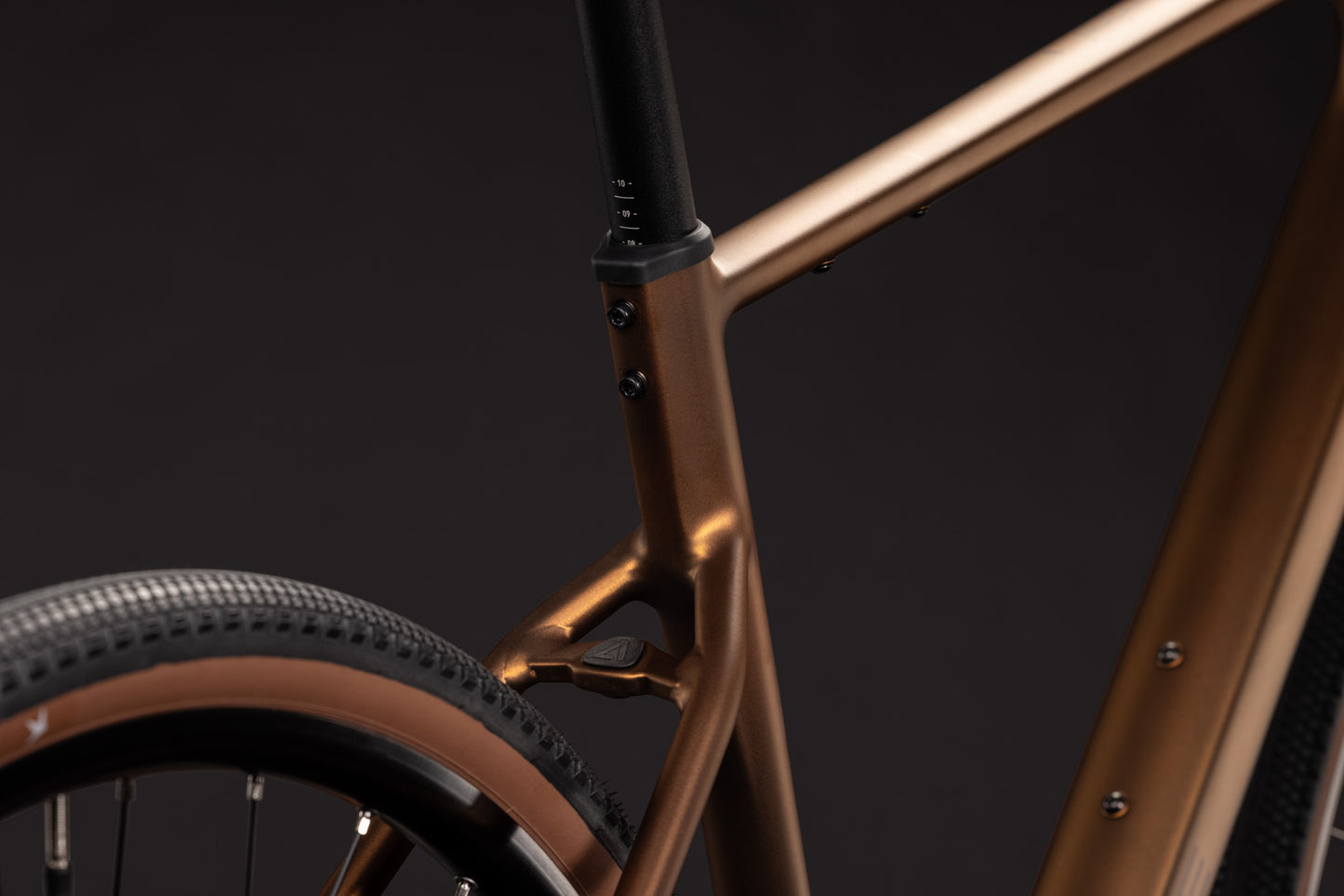 Cube Nulane ONE metalliccaramel´n´brown 2027