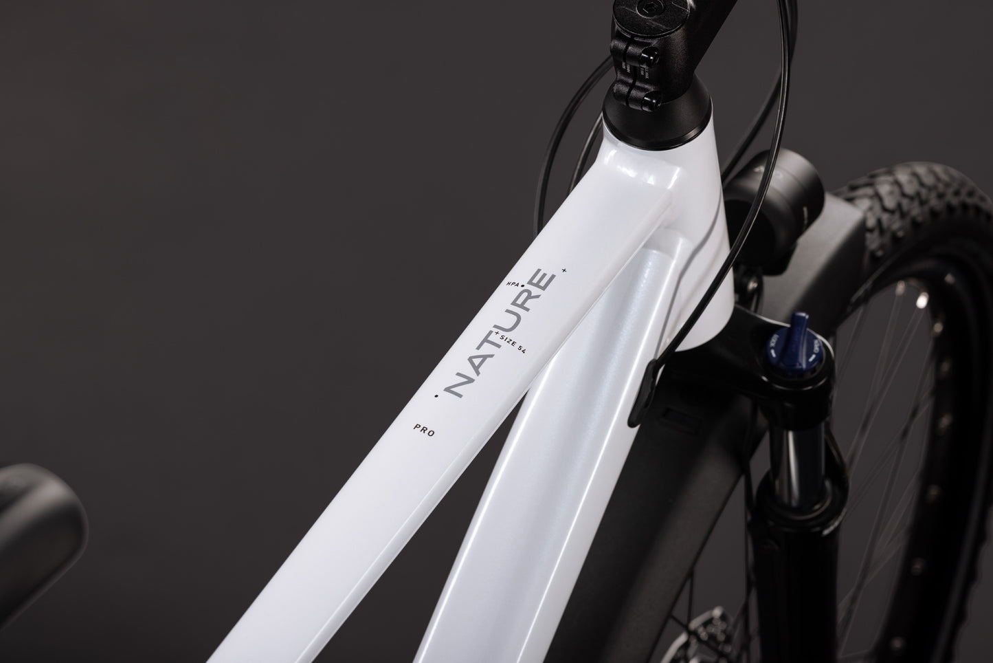 Cube Nature Pro FE metallicwhite´n´reflex 2027