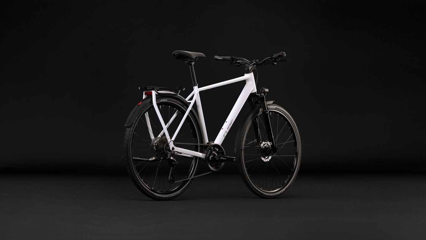 Cube Kathmandu Pro metallicwhite´n´chrome 2027