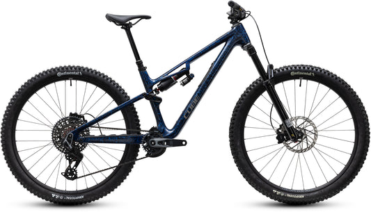 CUBE Stereo C:62 Super TM Mountainbike Fully 2027 in splintercobalt und chrome, Seitenansicht