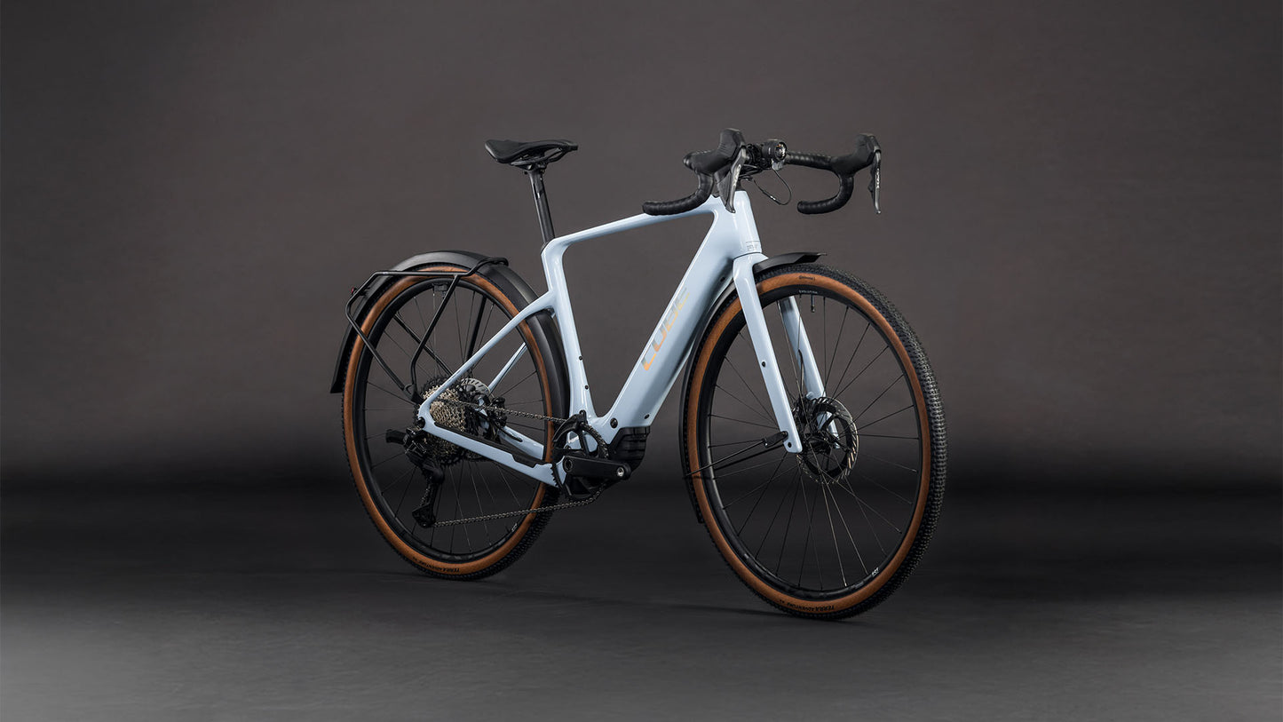 Produktbild: Cube Nuroad Hybrid C:62 SLX 400X FE iceblue´n´prism, Schrägansicht (schwarzer Hintergrund)