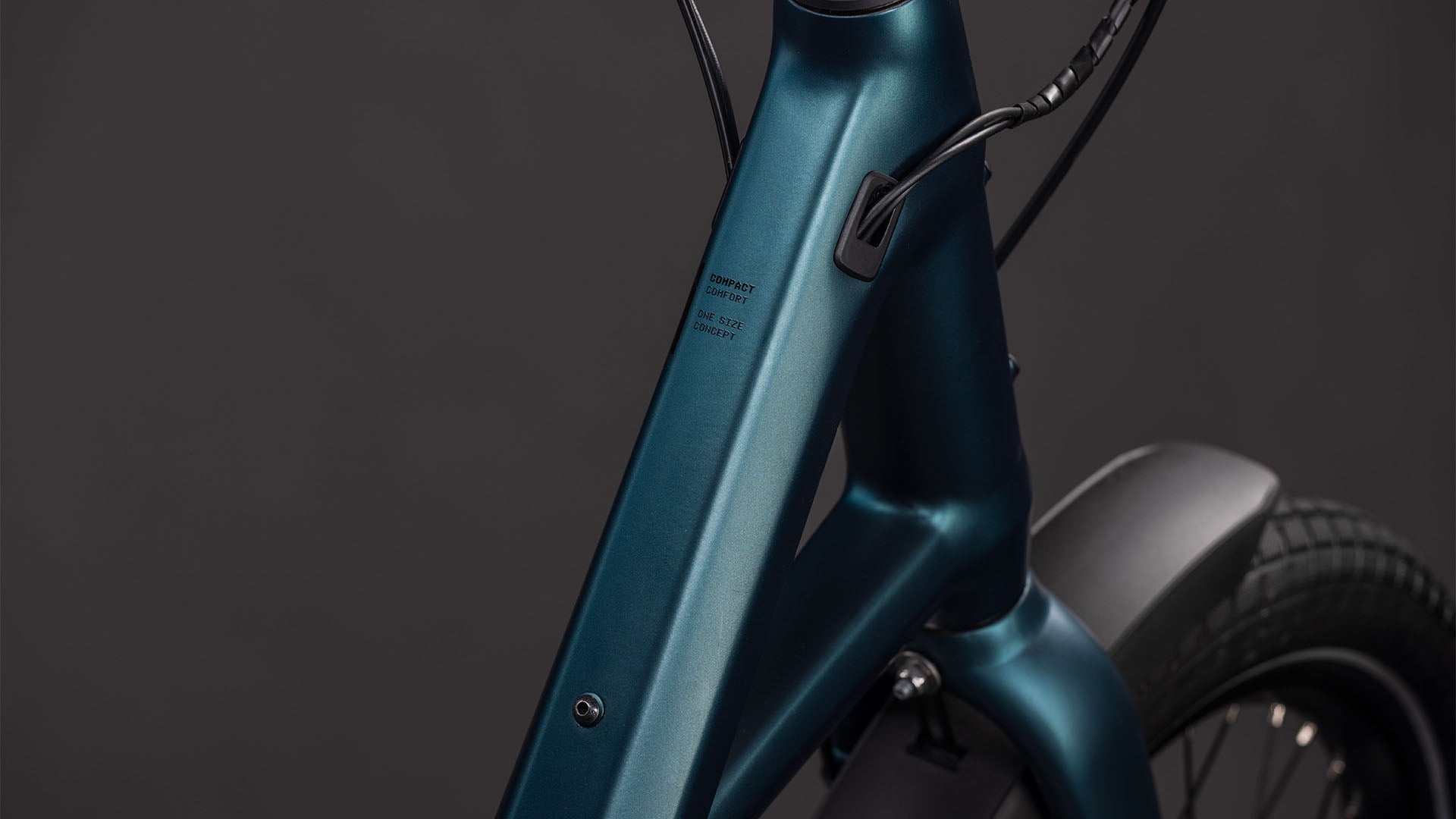 Produktbild: Cube Compact Hybrid 545 royalgreen´n´black, Detailaufnahme 01