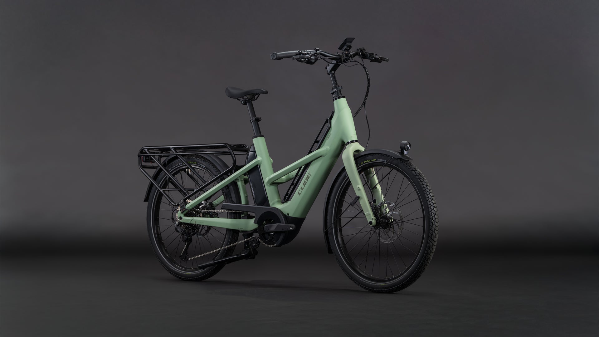 Produktbild: Cube Longtail Hybrid 800 pea´n´reflex, Schrägansicht (schwarzer Hintergrund)