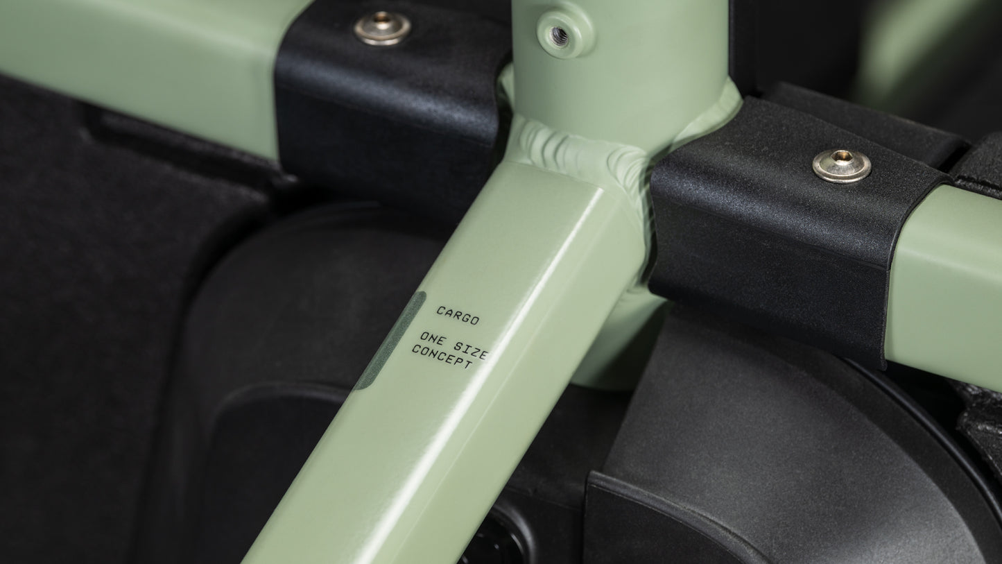 Cube Cargo Hybrid 800 pea´n´reflex 2027