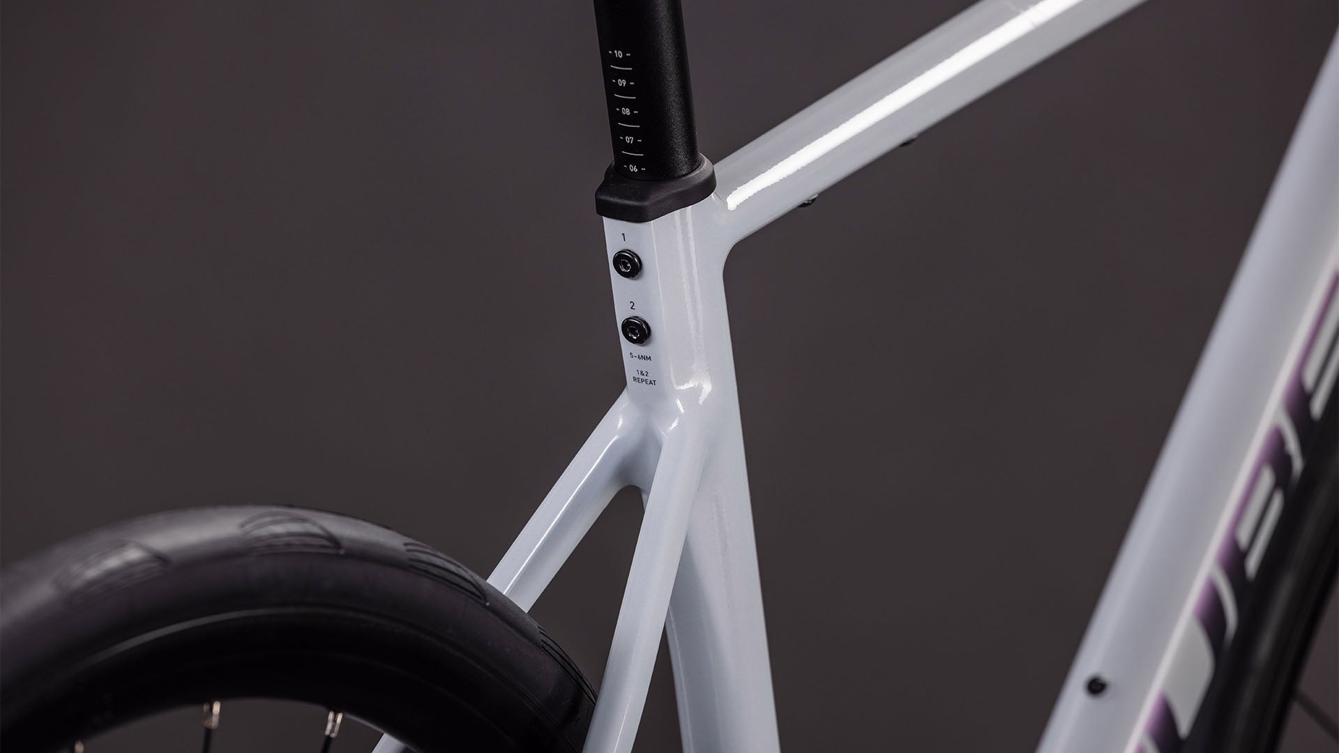 Produktbild: Cube Attain Race foggrey´n´shift, Detailaufnahme 02