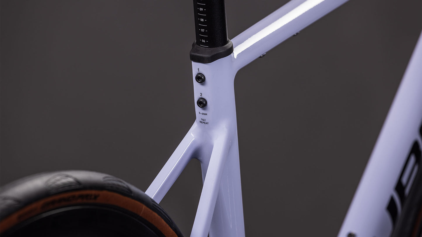 Produktbild: Cube Attain Race cyclamen´n´black, Detailaufnahme 02