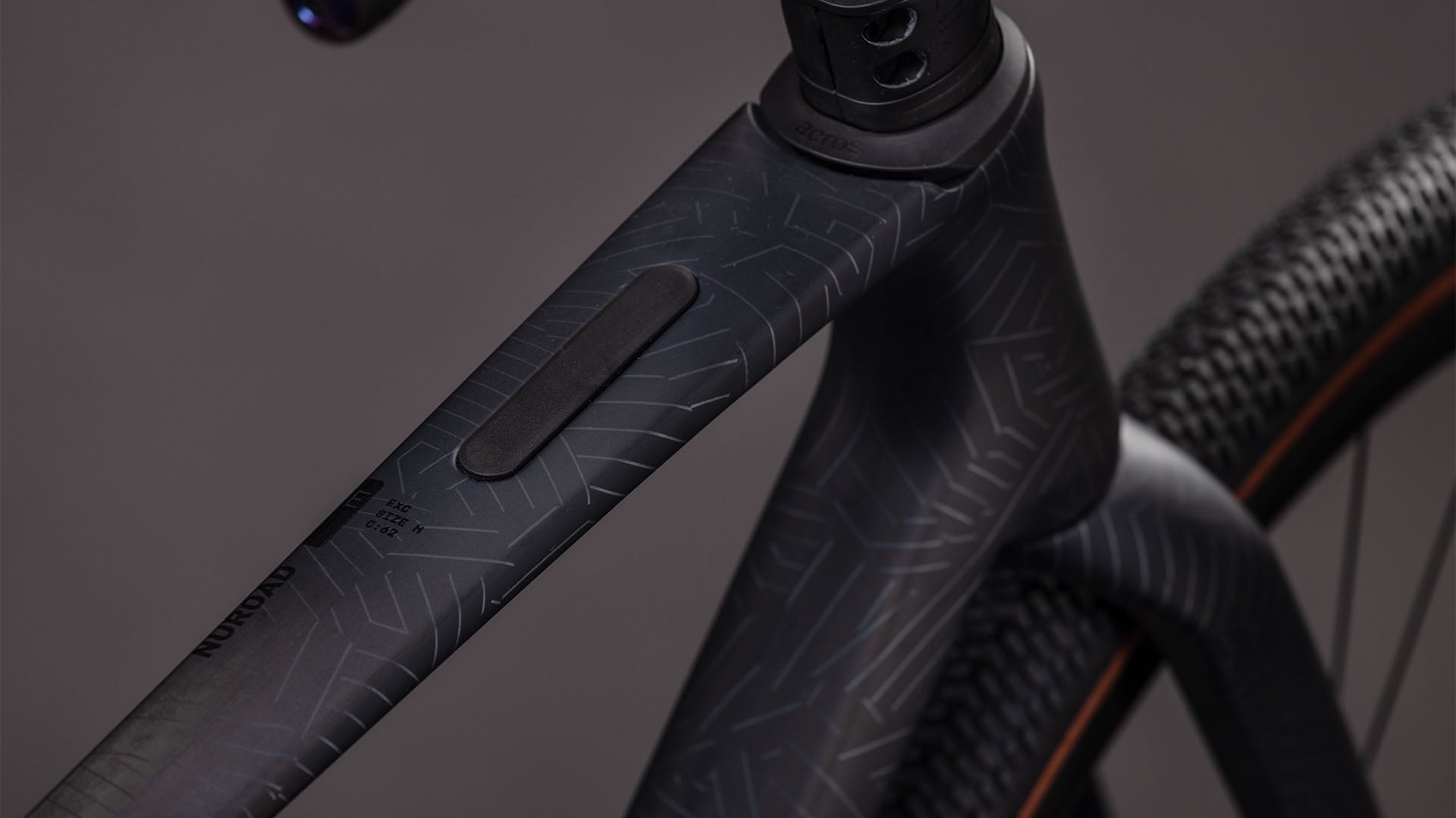 Produktbild: Cube Nuroad C:62 EXC carbon´n´crisscross, Detailaufnahme 01