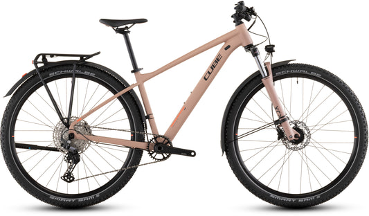Produktbild: Cube Aim SLX FE blushrose´n´black, Seitenansicht (weißer Hintergrund)