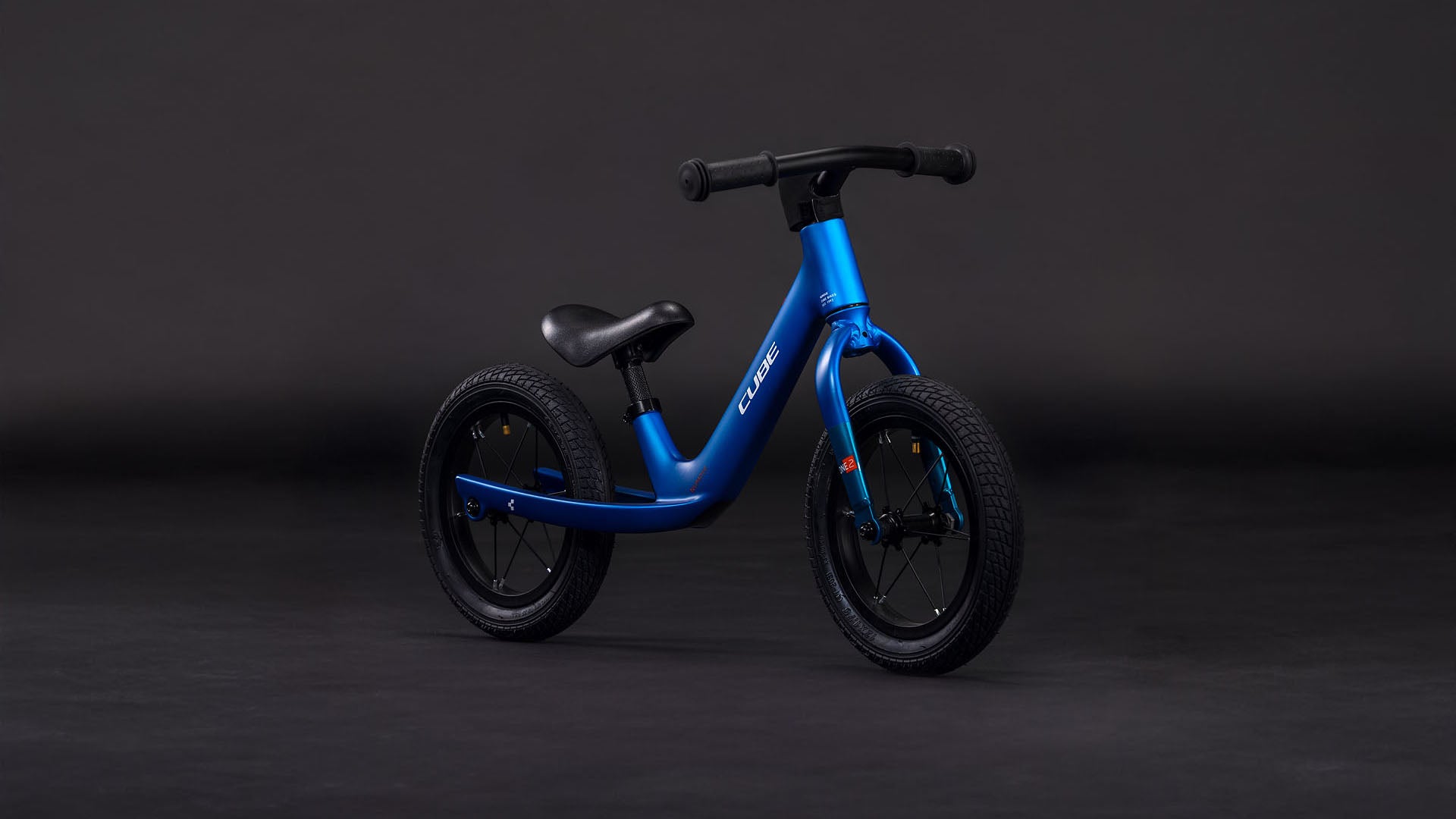 Produktbild: Cube Numove 120 walk topasblue´n´nebula, Schrägansicht (schwarzer Hintergrund)