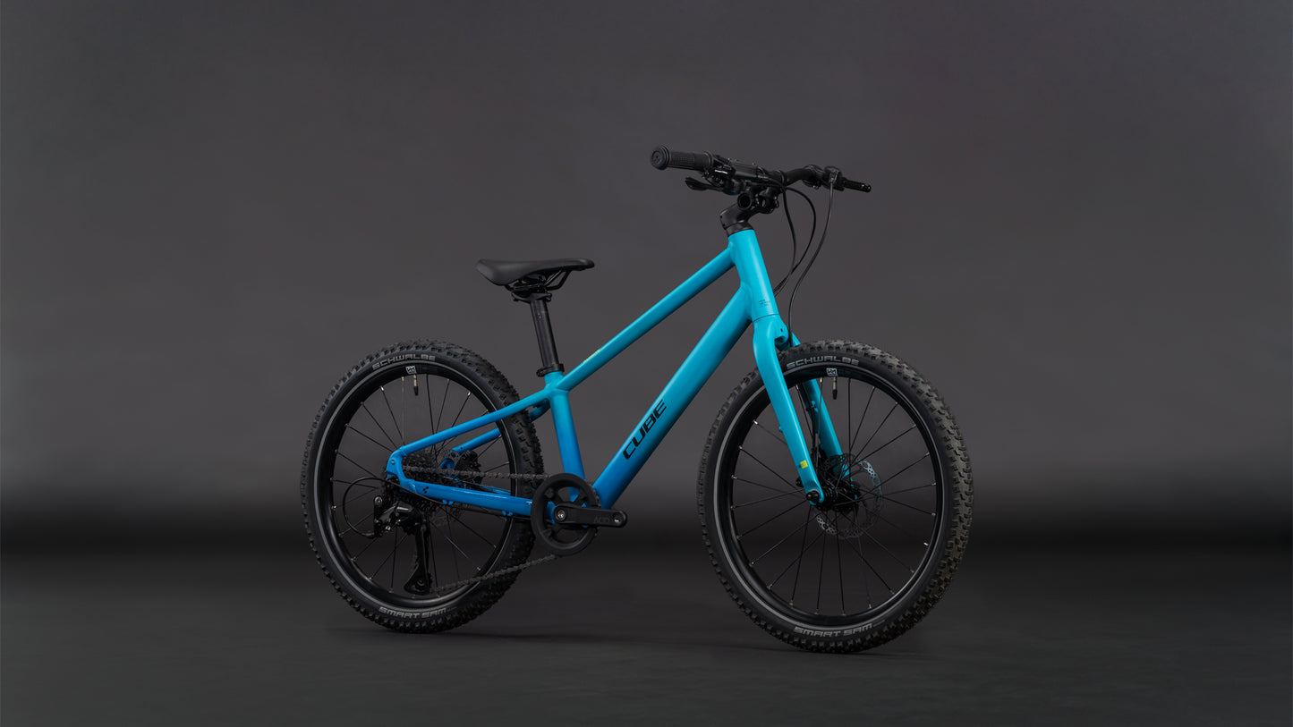 Produktbild: Cube Numove 200 Disc pacificblue´n´steelblue, Schrägansicht (schwarzer Hintergrund)