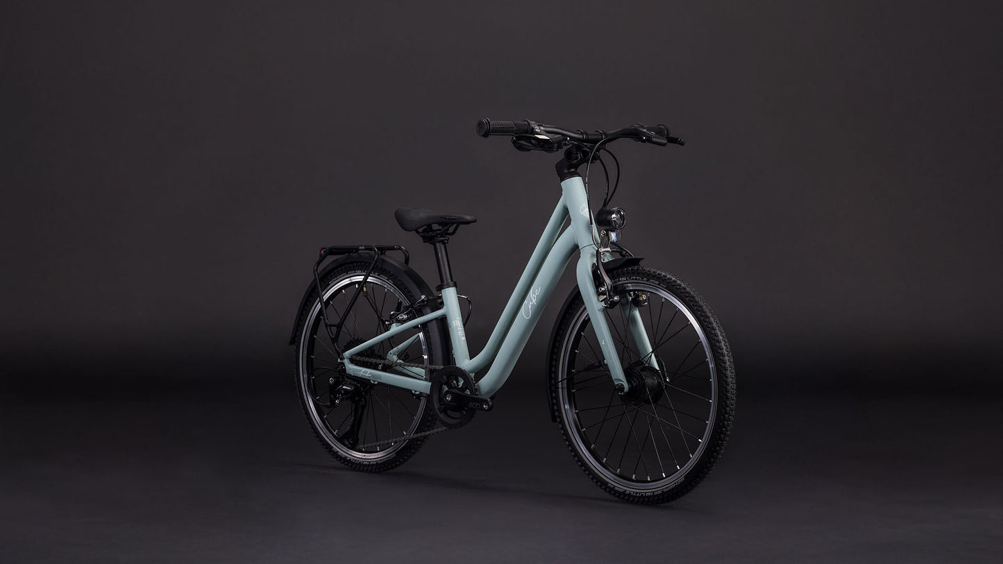 Produktbild: Cube Aruba 200 aloegreen´n´white, Schrägansicht (schwarzer Hintergrund)