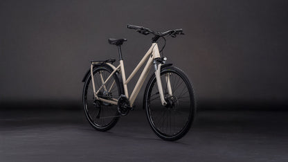 Produktbild: Cube Kathmandu ONE oatgrey´n´grey, Schrägansicht (schwarzer Hintergrund)