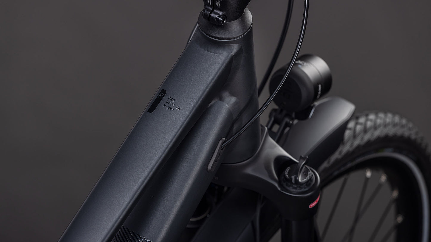 Produktbild: Cube Kathmandu Pro coal´n´black, Detailaufnahme 01