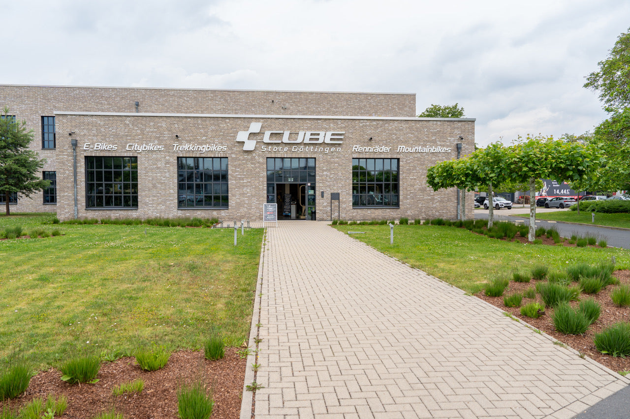 Frontalansicht der Cube Stores in Goettingen
