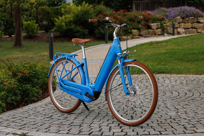 Cube Aruba Hybrid 600 deepsky´n´brown Easy Entry 2027 – E-Trekkingrad – Seitenansicht 3