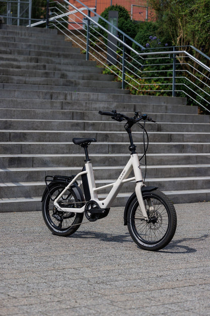 Cube Compact Hybrid 540 cotton´n´reflex 2027 – E-Citybike – Seitenansicht 3