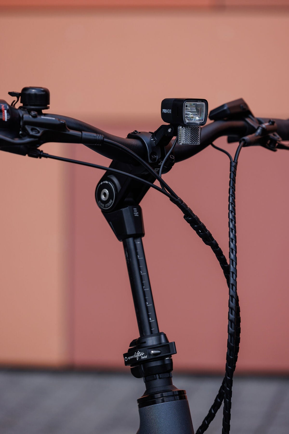 Cube Compact Hybrid Deluxe 540 nightsky´n´grey 2027 – E-Citybike – Detailansicht 6
