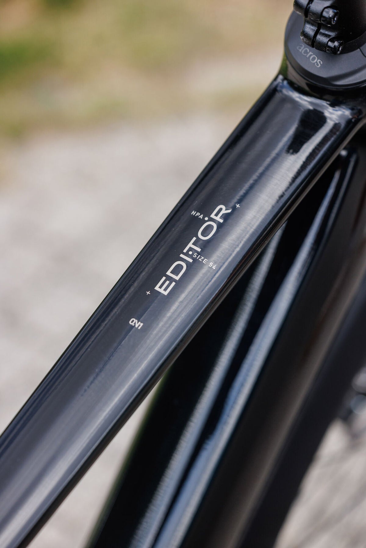 Cube Editor Hybrid ONE 360 FE black´n´irongrey 2027 – E-Citybike – Detailansicht 10