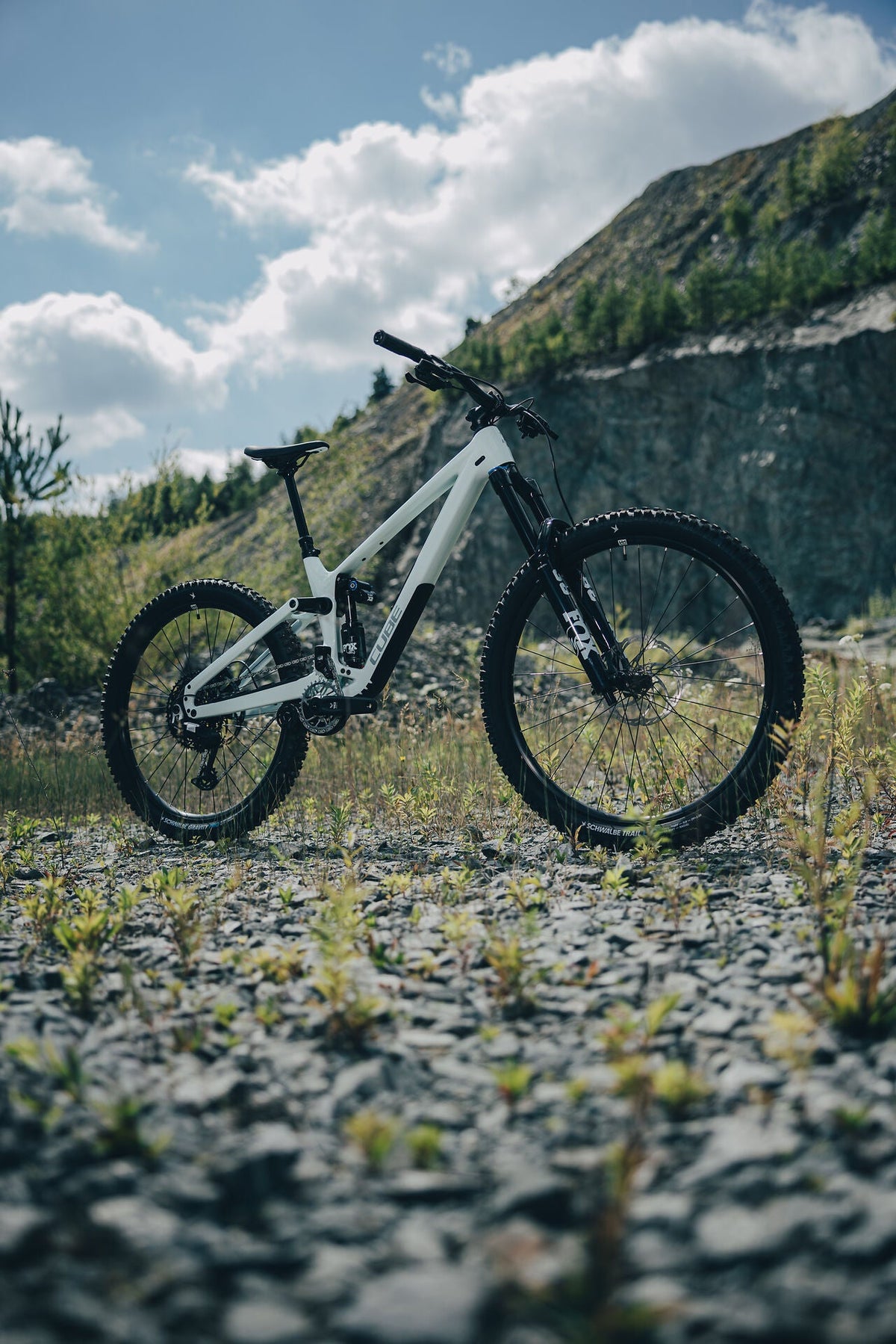 Cube FRITZZ C:62 TM hintofmint´n´grey 2027 – Mountainbike Fully – Seitenansicht 4