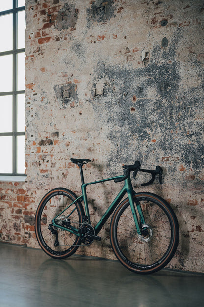Cube Nuroad C:62 Race jungali´n´black 2027 – Gravelbike – Seitenansicht 3