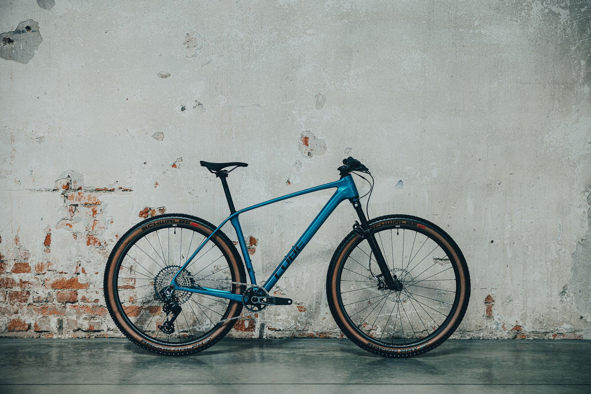 Cube Reaction C:68X SLX mediterreneansea´n´prizm 2027 – Mountainbike Hardtail – Seitenansicht 1