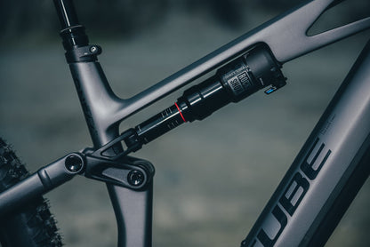 Cube Stereo Hybrid ONE44 HPC EXC 800 slabgrey´n´black 2027 – E-Mountainbike Fully – Detailansicht 4