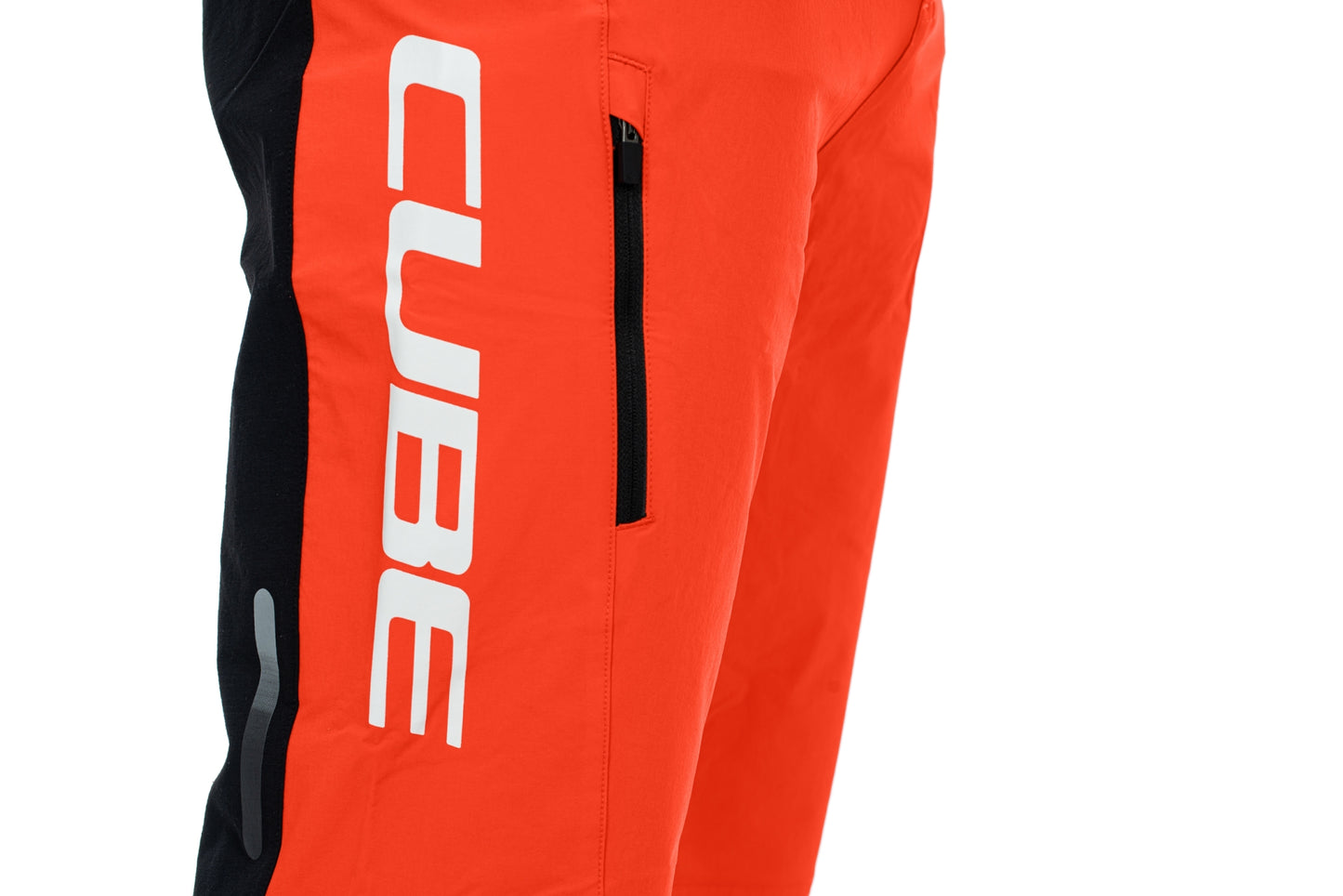 CUBE TEAMLINE Baggy Shorts red