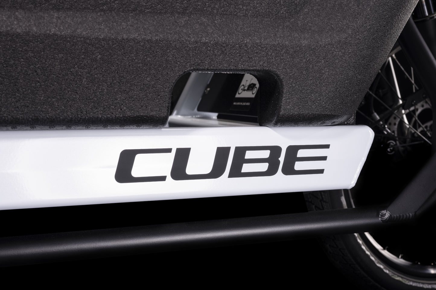 CUBE Cargo Dual Hybrid 1000 flashwhite´n´black 2023